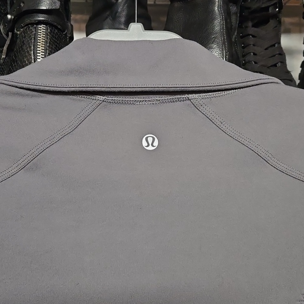 Lululemon gray zip jacket - Picture 4 of 8